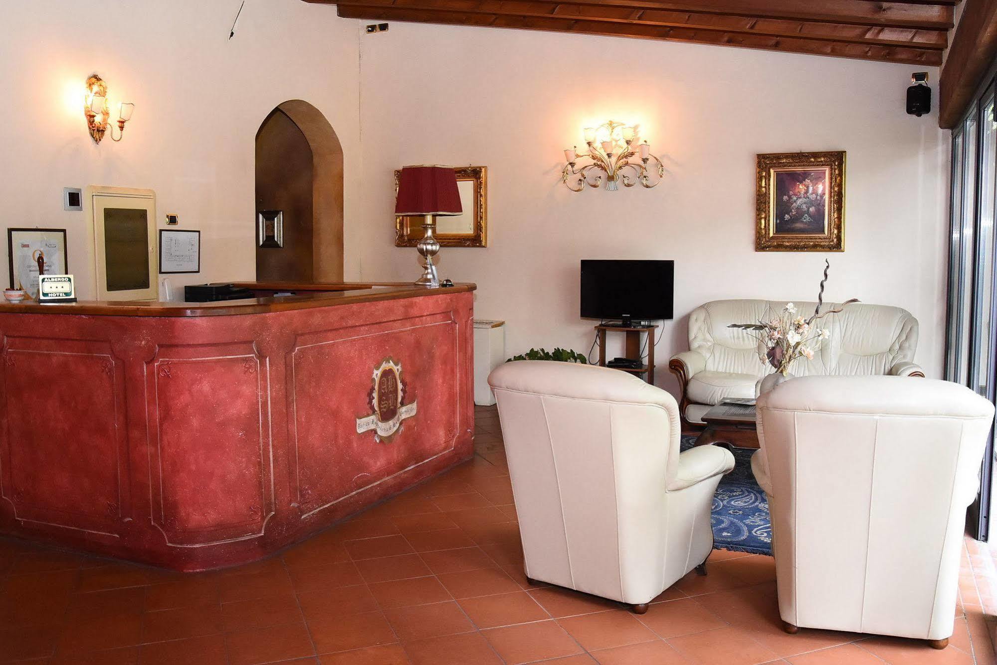 Albergo Dimora Storica Antica Hostelleria Крема Экстерьер фото