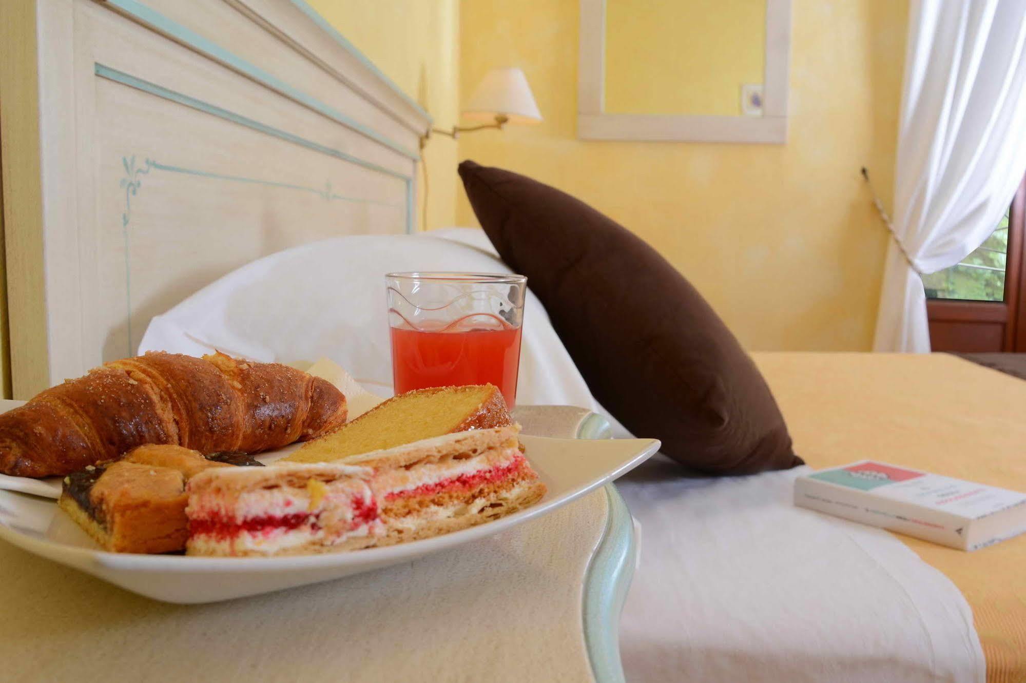 Albergo Dimora Storica Antica Hostelleria Крема Экстерьер фото